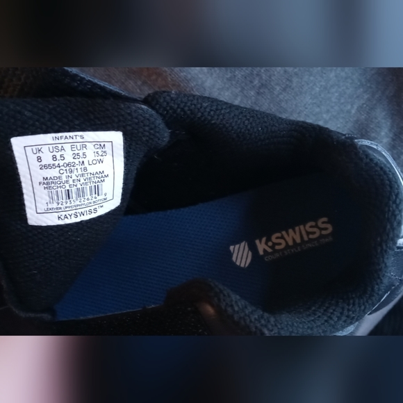 Shoes - Picture 4 of 4